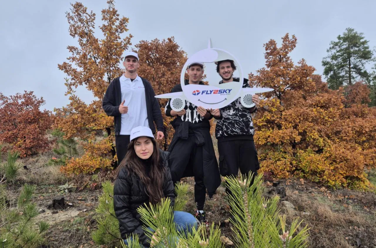 Пилоти и горски залесяват край Кресна