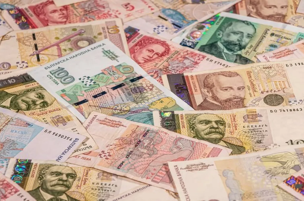 Почти половината левове вече са извън обращение