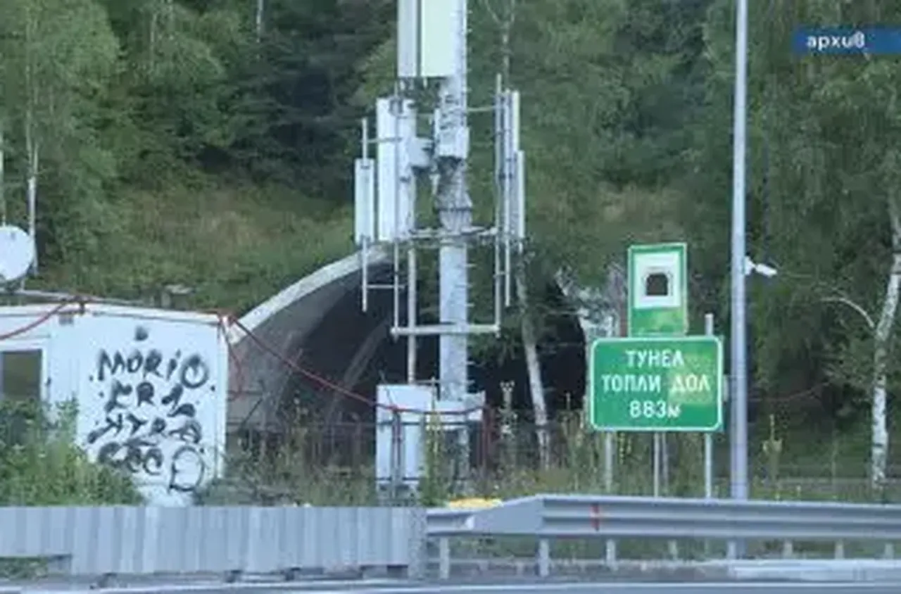 Спират движението в тунел "Топли дол" на АМ "Хемус"