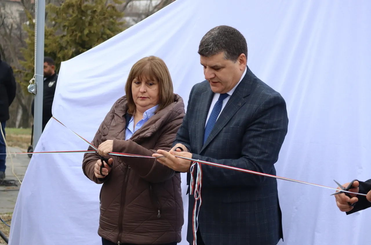 В Илинденци откриха паметник-чешма