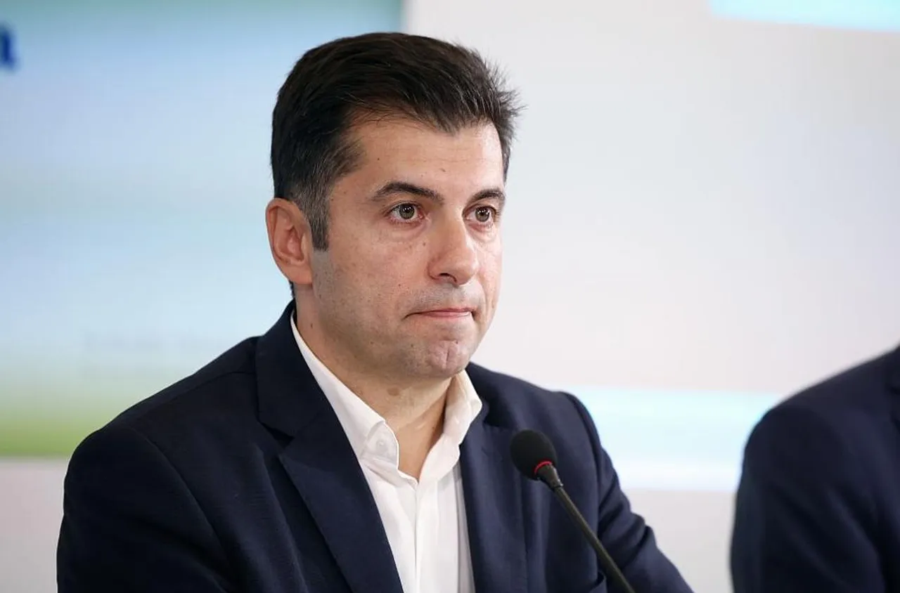 Повдигат обвинение и на Кирил Петков