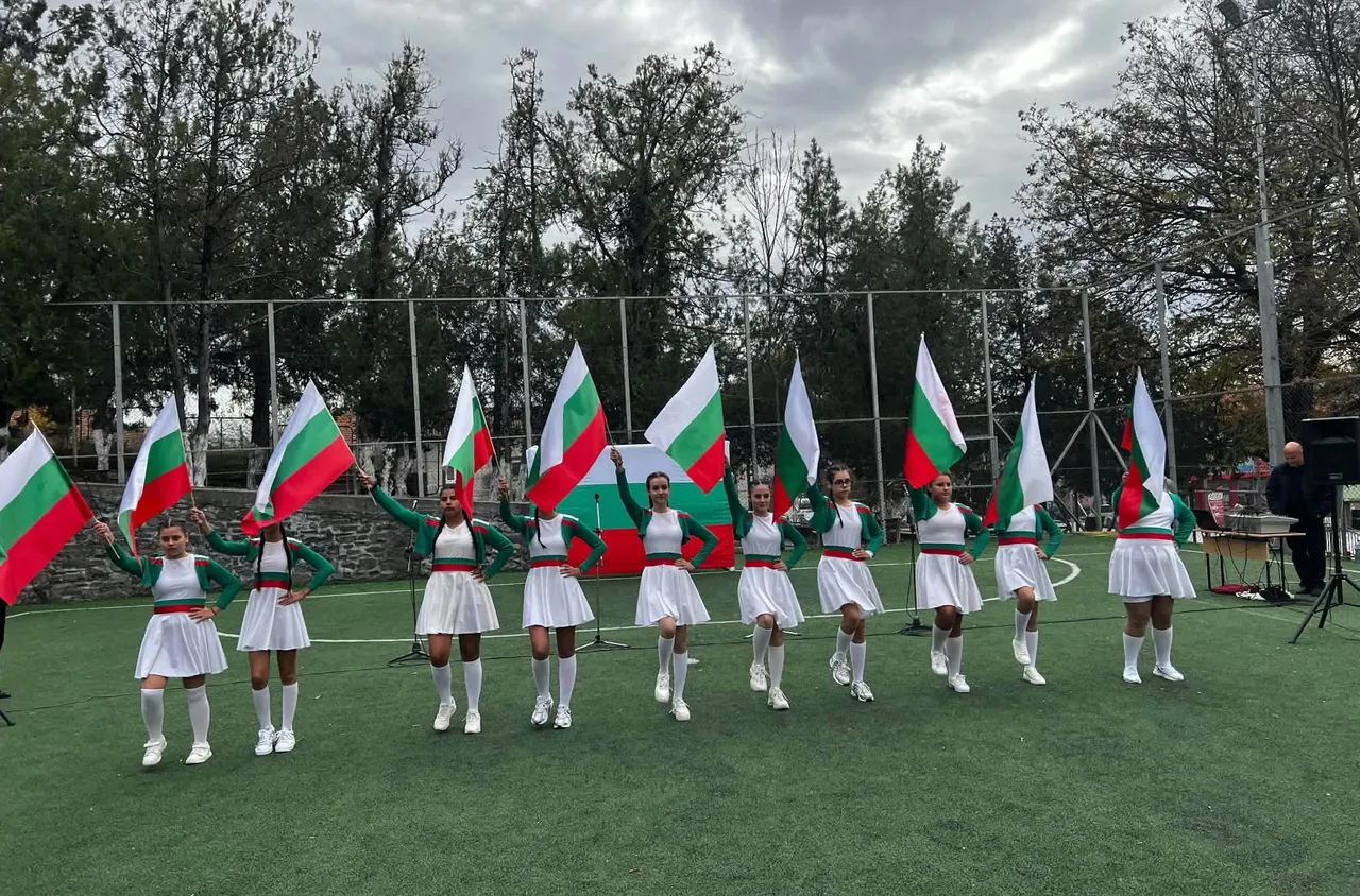 СУ "Св. св. Кирил и Методий“ – Гърмен отбеляза Деня на народните будители