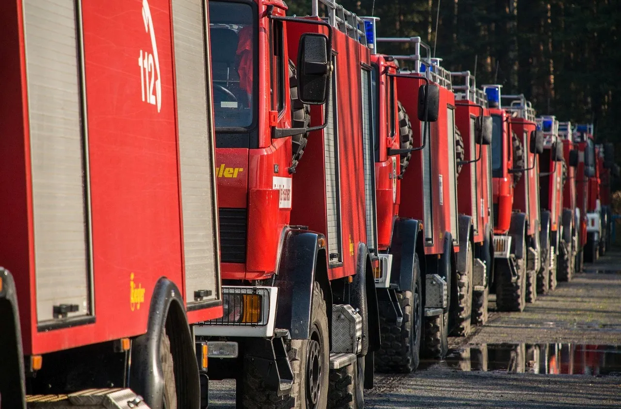 Няма опасност в населените места край Кресна заради пожарите