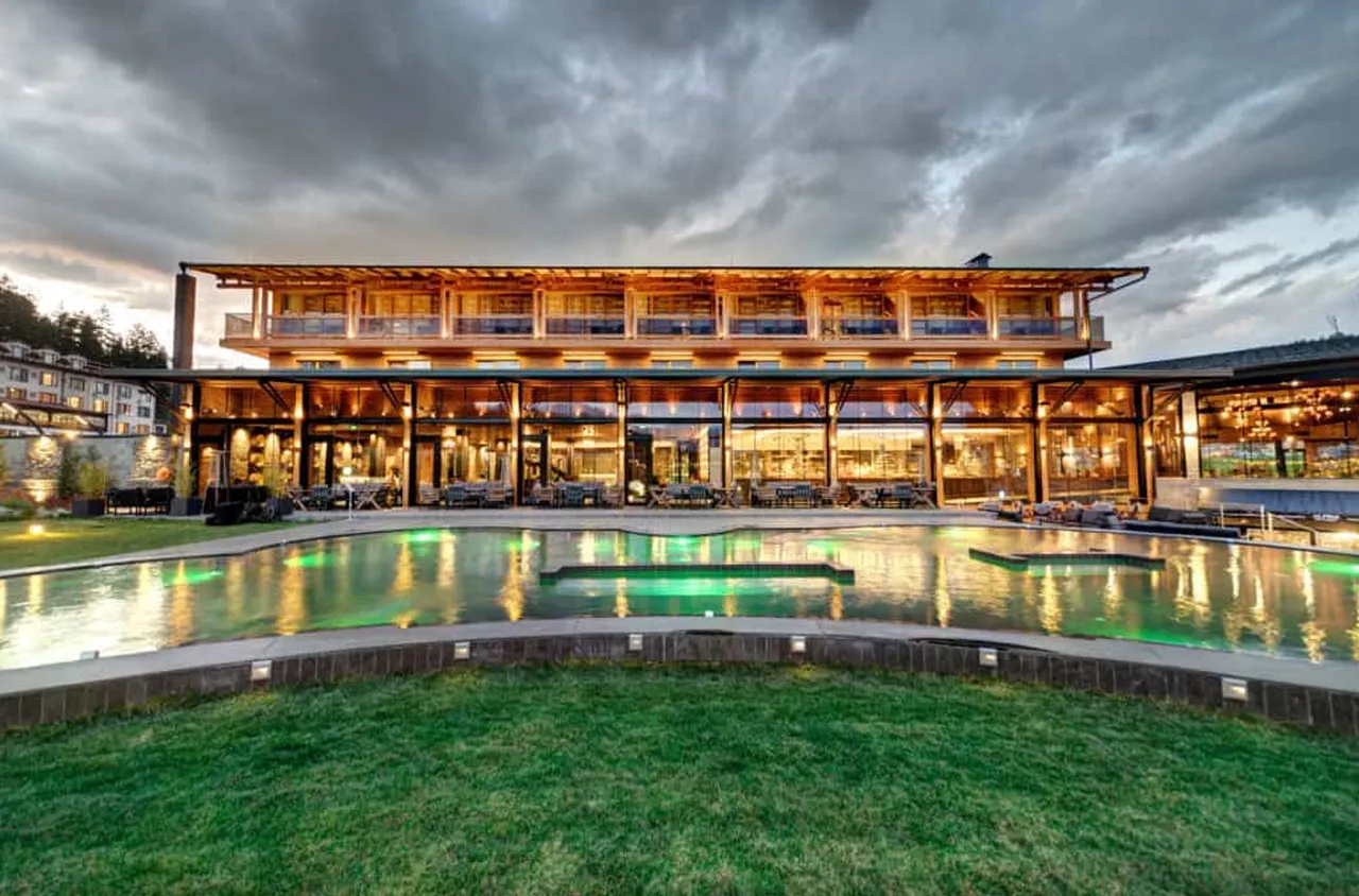 Grand Hotel Therme беше удостоен с признанието "Луксозен термален СПА център на годината“ за 2025 г.