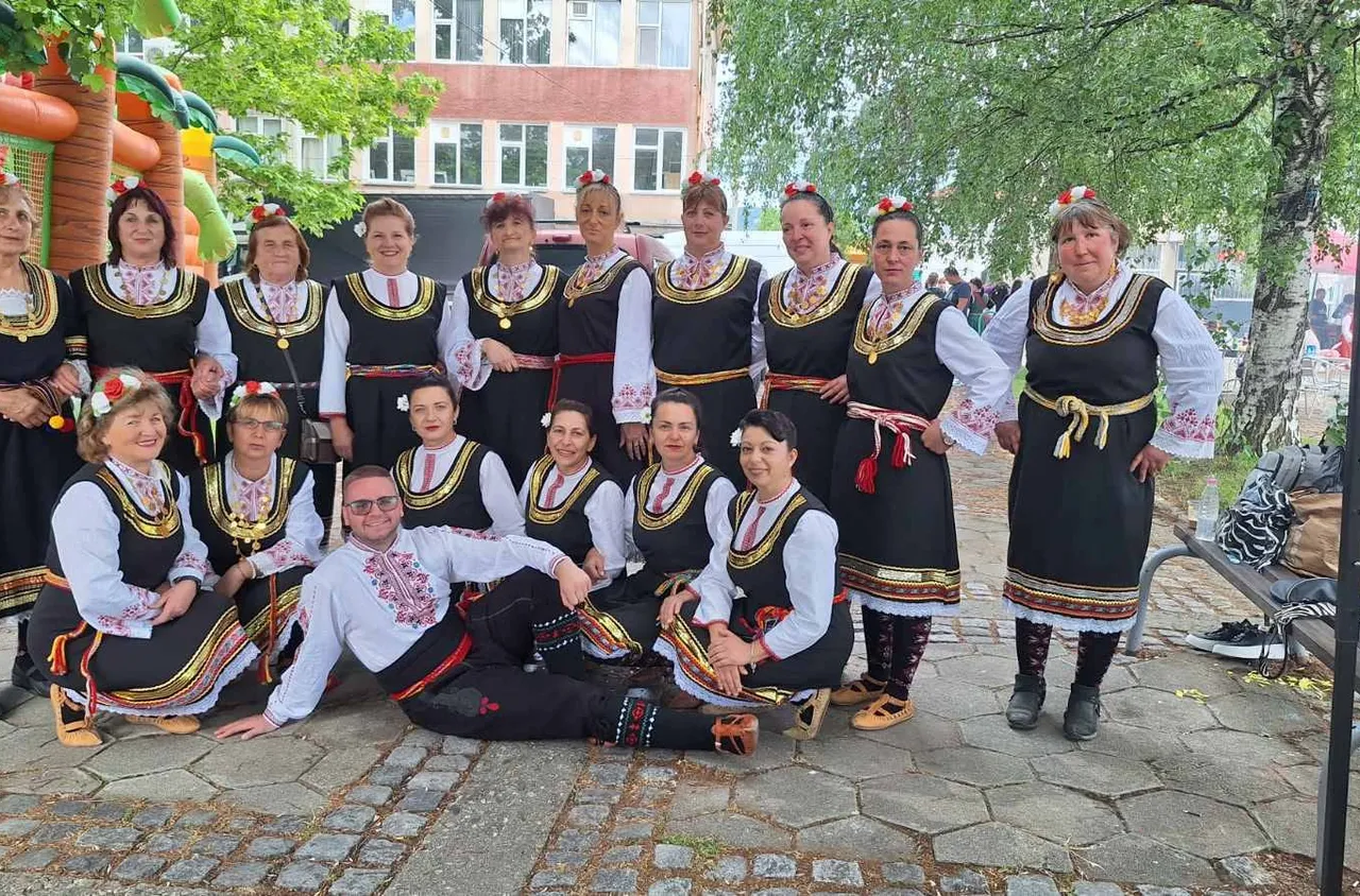 Танцов състав от Яхиново участва във фестивала "Между Верила и Рила“