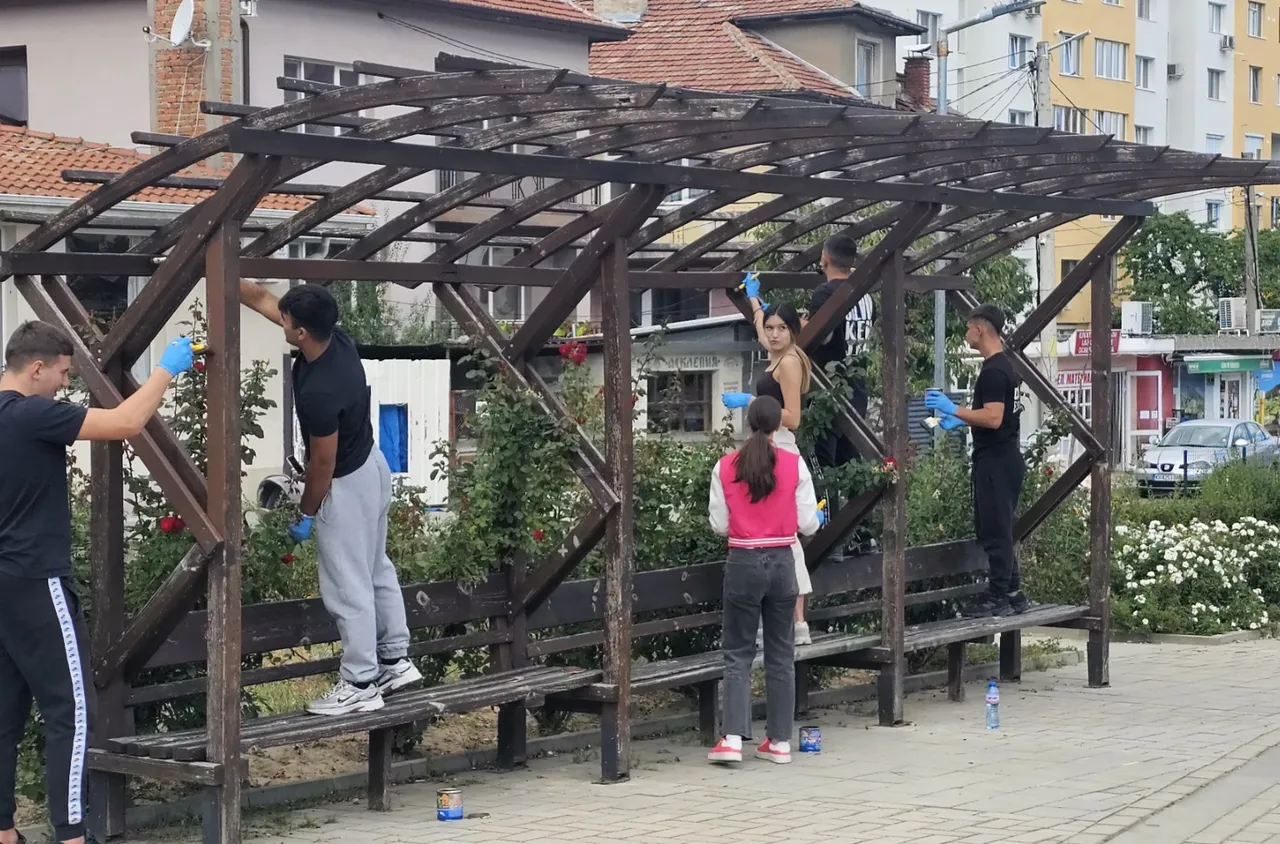 Ученици от Спортното училище в Кюстендил с инициатива за по-чиста и приветлива среда
