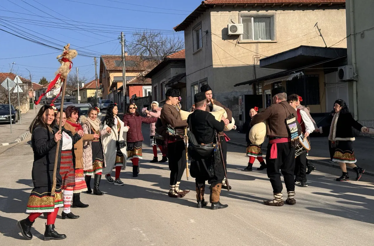 В село Басарбово отпразнуваха Бабинден с признание към акушерите