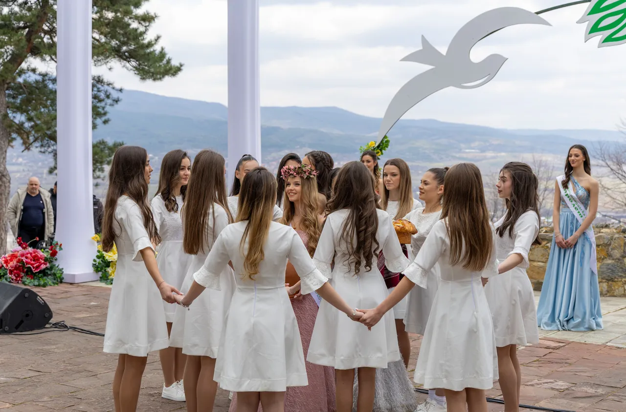 Кюстендил отбеляза празника си с традиции и пролетно настроение